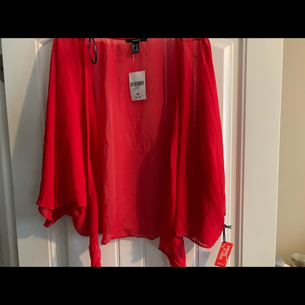 Woven Top/LSLV Tomato(search on Forever21 website)
